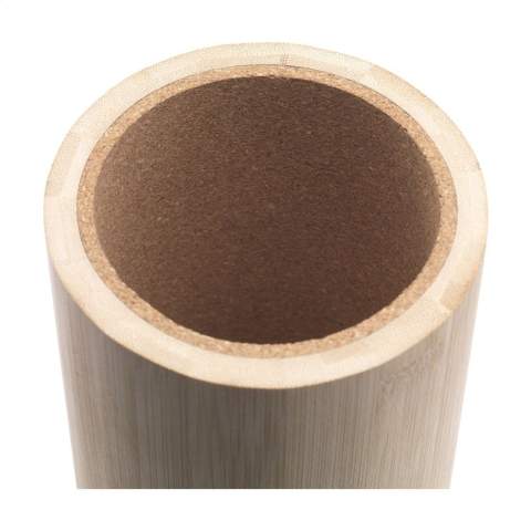 WoW! Wine cooler made from FSC 100% certified bamboo with an insulating cork inner wall. These natural materials keep a bottle of wine at a consistent temperature. A product with a fantastic appearance. Bamboo is a natural material. As a result, the colour may vary per product. Each item is supplied in an individual brown cardboard box.