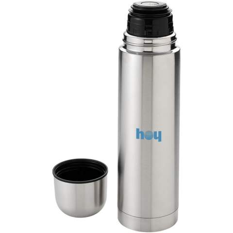 Doppelwandige Isolierflasche mit Becher im Deckel. Ausgießer mit Einhand-Druckknopf, der sich automatisch schließt, wenn der Deckel auf die Flasche geschraubt wird. Volumen 750 ml.