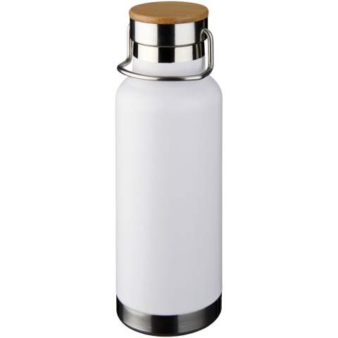 Double-walled stainless steel vacuum construction with copper insulation, which allows beverages to stay cold for 48 hours or hot for at least 12 hours. The construction also prevents condensation on the outside of the bottle. Screw-on lid with wood detail. On-trend, durable powder coating. Volume capacity is 480ml. Presented in an Avenue gift box.