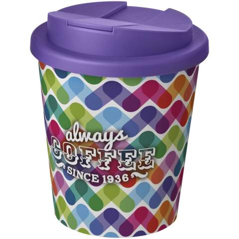 Dubbelwandige geïsoleerde beker met draaideksel en zijn vervaardigd zonder siliconen voor een volledige recyclebare beker. De buitenste laag van de beker is gemaakt van gerecycled plastic. De beker heeft een full colour all-over bedrukking welke tijdens het spuitgiet proces één wordt met de beker en hierdoor lang meegaat en duurzaam is. De inhoud is 250 ml. EN12875-1, vaatwasmachinebestendig en magnetronbestendig. Mix en match kleuren om je perfecte beker te creëren. Neem contact met ons op voor extra kleurmogelijkheden. Gemaakt in het Verenigd Koninkrijk. BPA-vrij.