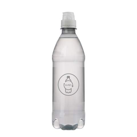 500 ml natürliches Quellwasser in einer transparenten Flasche mit Sportverschluß. Farbe Kappe transparent.