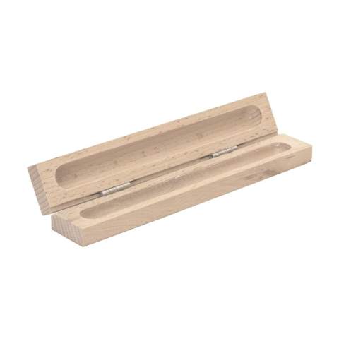 Buchenholzkassette, geeignet für 1 Schreibgerät. Nicht alle unsere Kugelschreiber sind für diese Kassette geeignet. Bitte kontaktieren Sie uns, um die Eignung Ihres gewünschten Kugelschreiber zu prüfen.