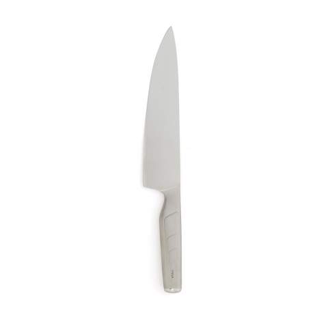 Couteau de chef de haute qualité en acier japonais (420 J2). Un couteau parfaitement aiguisé qui conserve son tranchant de façon durable. Le couteau possède une large lame légèrement incurvée sur le bord. Un couteau polyvalent qui peut être utilisé pour toutes sortes de tâches : éplucher, hacher et trancher les légumes, ou encore parer la viande.