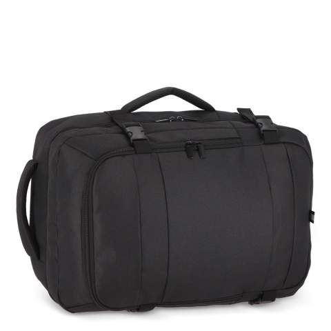 Ce sac à dos a été conçu pour le voyageur moderne. Il s'ouvre à 180 degrés, avec une poche cachée pour les vêtements d'un côté et un compartiment rembourré pour l'ordinateur portable de l'autre. La poche frontale spacieuse permet d'accéder facilement aux accessoires et aux éléments essentiels. Pour plus de confort, le sac est équipé de poignées rembourrées, de bretelles réglables et d'un panneau arrière rembourré. En outre, une sangle arrière permet de glisser le sac à dos en toute sécurité sur la poignée d'un trolley pour les longs trajets. Les détails réfléchissants améliorent la visibilité et la sécurité lors des déplacements nocturnes.
