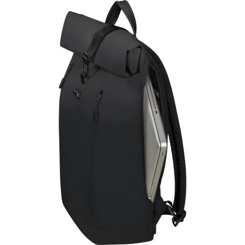 Ontdek Coatify Biz, de perfecte unisex rugzak met waterafstotende coating voor de moderne pendelaar. Kies voor het strakke afgeronde design of de rolltop uitvoering. Het zachte kleurenpalet is helemaal on-trend en de meerdere vakken helpen je al jouw spullen georganiseerd mee te nemen. Maak je klaar om in stijl te vergaderen of de stad te verkennen met Coatify Biz.