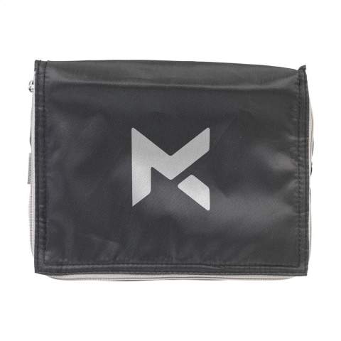 WoW! Cooler bag made from 210D RPET polyester: made from recycled PET bottles. Suitable for 6 drink cans. With carrying strap. GRS-certified. Capacity approx. 3.5 litres.