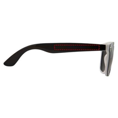 Sonnenbrille in zwei Farben, innen pop-up Farbe und  Kategorie 3 Gläser. EN ISO 12312-1 nd UV400 konform.