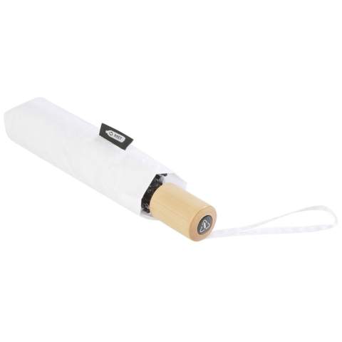 Manual folding umbrella with a recycled PET pongee polyester canopy and a wooden handle. The sturdy metal shaft and high quality frame with fibreglass ribs offers maximum flexibility in windy conditions. Supplied with a pouch and can easily fit a handbag or backpack for convenient carrying. Together with the wooden handle and the recycled PET pongee polyester canopy, this umbrella offers a more sustainable choice.