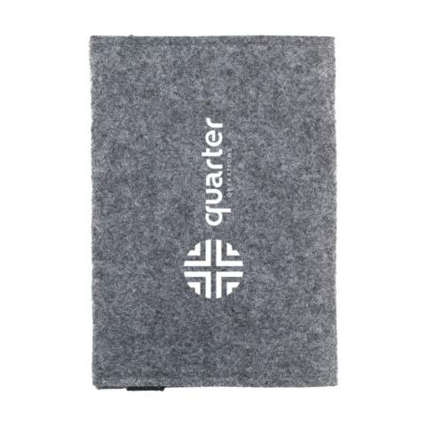 WoW! Passport cover in RPET felt (made from recycled PET bottles and recycled textiles). With space for storing cards and equipped with an elastic closure. Suitable for storing, carrying and protecting your passport. GRS-certified. Total recycled material: 92%.