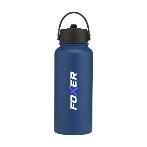 WoW! Robuste doppelwandige, auslaufsichere Wasserflasche/Thermosflasche aus recyceltem Edelstahl. Wunderschön mit einer matten Beschichtung versehen. Mit Schraubverschluss in passender Farbe. Die robuste Flasche verfügt über ein ausklappbarem Mundstück und einen verschließbaren Strohhalm für müheloses Trinken. Der praktische Tragering erleichtert das Mitnehmen der Flasche. Geeignet für Kaltgetränke. Dank des großzügigen Fassungsvermögens hast du immer genug dabei, egal ob du unterwegs, beim Sport, bei der Arbeit oder auf Abenteuerreise bist. Nicht spülmaschinengeeignet.    RCS-zertifiziert. Gesamtes recyceltes Material: 87%. Fassungsvermögen 900 ml.     Edelstahl kann viele Male recycelt werden – die Qualität des Materials bleibt dabei weitgehend erhalten. Durch die Verwendung von recyceltem Edelstahl kommt eine geringere Menge an neuen Rohstoffen zum Einsatz. Das bedeutet weniger Energieverbrauch und weniger Wasserverbrauch. Verpackt pro Stück.