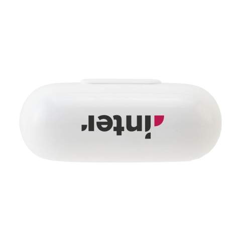 True wireless écouteurs stéréo sans fil (40 mAh par écouteur) avec embouts en silicone de la marque Grundig. Dans un étui de rangement rechargeable. Les écouteurs utilisent la technologie Bluetooth (version 5.3) pour une connexion fluide et sont équipés d'un indicateur de batterie à LED. Les écouteurs peuvent être rechargés dans l'étui de chargement de 230 mAh en 1 heure et demie. Durée d'écoute maximale de 4 heures lorsqu'ils sont complètement chargés. Avec une excellente reproduction sonore, un volume réglable, un appairage automatique pour une connexion automatique et une commande tactile. Écoutez de la musique et répondez aux appels en mode mains libres sans vous déplacer grâce au microphone intégré. Portée jusqu'à 10 mètres. Comprend un câble de chargement USB-A/USB Type-C et un mode d'emploi. Emballage par pièce.