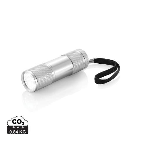 Aluminium lamp met 9 witte LEDs.<br /><br />Lightsource: LED<br />LightsourceQty: 9