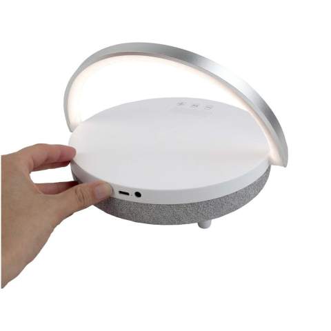 Dieser Artikel hat 4 verschiedene Funktionen: Einen kabellosen Bluetooth® Lautsprecher, eine kabellose Ladestation, eine LED-Lampe mit 3 einstellbaren Helligkeitsstufen und eine Telefonhalterung für Mobiltelefone. Dank der Multifunktionsfähigkeit können Sie Ihre Lieblingsmusik genießen und gleichzeitig Ihr Handy aufladen. Ein Ladekabel Typ-C und ein Zusatzkabel sind im Lieferumfang enthalten.