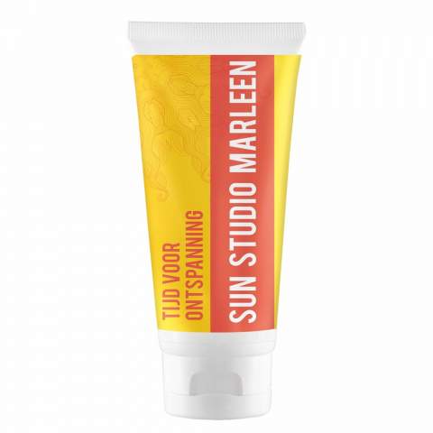 100 ml sunscreen SPF30, water-resistant, with panthenol and vitamin E. Dermatologically tested, produced in Germany according to the European Cosmetics Regulation 1223/2009/EC.