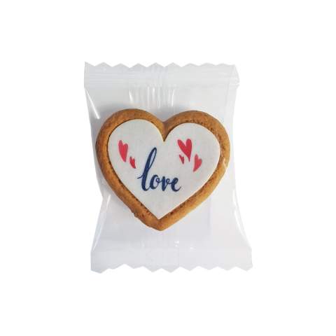 Bedrukt hart koekje met caramel smaak, ca. 3 gram per stuk in transparante folie. Voorzien van een full colour bedrukking op het koekje