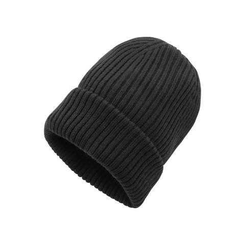 Diese klassische, doppellagige Beanie sorgt für einen lässigen Look, der Sie an kalten Tagen warm hält. Die Mütze enthält Polylana®; eine umweltfreundliche Alternative zu 100% Acrylfaser, die weniger Energie und Wasser verbraucht. Mit dem AWARE™ Tracer, der die echte Verwendung von recycelten Materialien validiert. 2% des Erlöses jedes verkauften Impact-Produkts werden an Water.org gespendet. Zusammensetzung: 30% recyceltes Polyester, 30% Polyester, 40% Acryl. One size fits all.