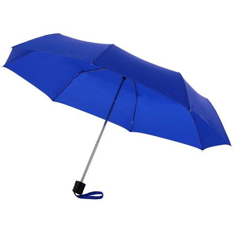 De Ida 21,5" opvouwbare paraplu is klein en compact maar biedt een uitstekende bescherming tegen de regen. Door het handmatige schuifsysteem is de paraplu gemakkelijk te openen en te sluiten. Verder heeft de paraplu een sterk metalen frame, metalen baleinen en een kunststof handvat voor een goede grip. Dankzij zijn formaat past hij opgevouwen perfect in een (hand)tas. De Ida paraplu is gemaakt van duurzaam polyester, is geschikt voor meerdere bedrukkingsopties en wordt geleverd met een etui om hem gemakkelijk op te bergen. 