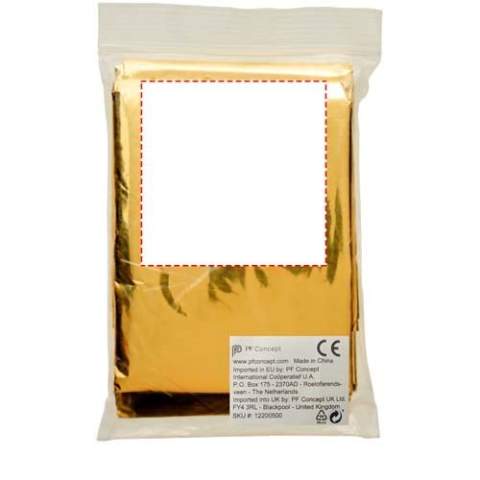 Couverture d'urgence capable de fournir une protection contre la chaleur, le froid et l'humidité. Parfaite pour les voyages en camping, les événements sportifs et les situations d'urgence. Lorsque le côté argenté est contre le corps, elle offre une protection contre le froid. Le côté doré contre le corps vous gardera au frais. La taille de la couverture est de 160 x 210 cm. La couverture est réglementée, testée et certifiée en tant que dispositif médical de classe I conformément à la directive MDD 93/42/CEE du 14 juin 1993 relative aux dispositifs médicaux.