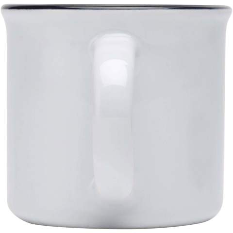 Keramiktasse im Vintage-Design für einen guten Start in den Tag mit Ihrem Lieblingskaffee oder -tee. Spezielle Beschichtung auf der Außenseite für Sublimationsdruck. Spülmaschinenfest. Verpackt in einer Geschenkbox aus Recyclingkarton. Fassungsvermögen: 240 ml.
