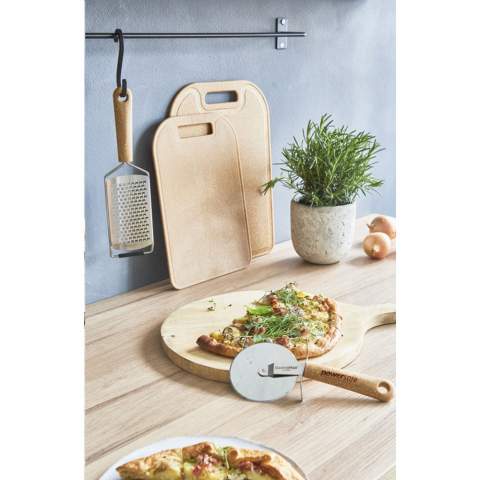 Durable, high-quality pizza cutter from the Orthex brand. The sharp cutting wheel made from stainless steel cuts pizza into perfect slices with ease. The handle is made from bio-based plastic: a mix of the waste of the sugar cane plant and wood fibres from Scandinavian spruce. This pizza cutter is supplied with a secure thumb protector and a practical hanging loop. It is strong, hygienic and dishwasher safe.  This pizza cutter has a 60% lower CO2 footprint than a comparable product made from conventional plastic. A sustainable choice. Made in Sweden.