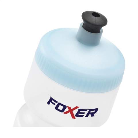 WoW! Cette bouteille de sport est fabriquée à partir de canne à sucre et disponible dans différentes combinaisons de couleurs de votre choix. Vous pouvez choisir parmi un certain nombre de couleurs standard pour la bouteille, le bouchon et la capsule de boisson. Composez vous-même la bouteille qui correspond à votre identité d'entreprise. Les matériaux utilisés répondent aux exigences de sécurité alimentaire et sont entièrement recyclables. Cette révolution dans le domaine des bouteilles d'eau contribue à faire du sport un élément d'un mode de vie sain. Fabriqué en Europe. Ne passe pas au lave-vaisselle. Capacité 750 ml.      La bouteille de sport est fabriquée à partir de canne à sucre renouvelable. La culture de la canne à sucre absorbe le CO2 et réduit les émissions de gaz à effet de serre. Nous voulons encourager les gens à boire de l'eau du robinet comme alternative saine et bon marché à l'eau vendue dans des bouteilles en plastique jetables. Vous pouvez utiliser la bouteille bio non seulement pendant l'exercice, mais aussi en déplacement à la place des bouteilles jetables.