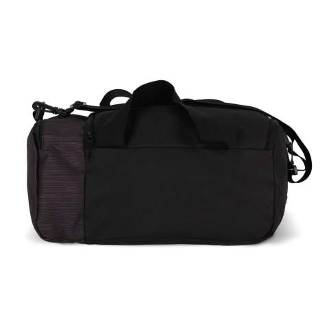 Dieser faltbare Reisetasche aus recyceltem PET und strapazierfähigem 600D-Material eignet sich perfekt für die Verwendung als Untersitz-Tasche auf Flügen. Sie verfügt über einen abnehmbaren und verstellbaren Schultergurt zum Tragen. Sie ist kompakt und praktisch, ideal für Reisen.