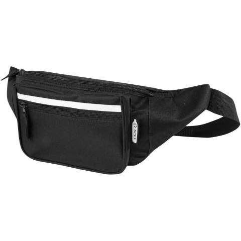 Le sac banane Journey en plastique recyclé certifié GRS est l'accessoire idéal pour les déplacements. Dispose d'un compartiment principal spacieux et zippé pour tous vos objets indispensables, ainsi que d'une poche frontale zippée pour un rangement supplémentaire.
