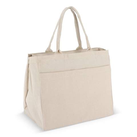 Diese elegante Tasche aus 320 g/m² Baumwolle verfügt über einen sicheren Reißverschluss, zwei Innentaschen und eine Außentasche für zusätzlichen Komfort. Eine trendige, praktische Wahl für den täglichen Gebrauch oder für unterwegs. Oeko-Tex® zertifiziert für sichere, geprüfte Materialien.