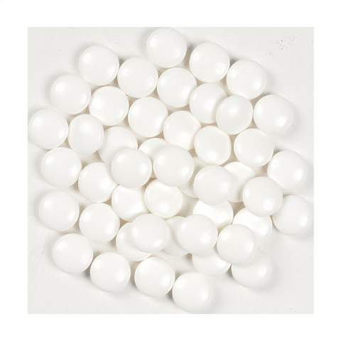 Small tin with approx. 25 g of fresh peppermints.