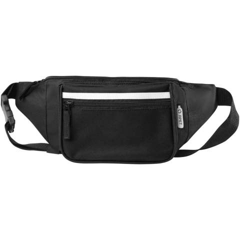 Le sac banane Journey en plastique recyclé certifié GRS est l'accessoire idéal pour les déplacements. Dispose d'un compartiment principal spacieux et zippé pour tous vos objets indispensables, ainsi que d'une poche frontale zippée pour un rangement supplémentaire.
