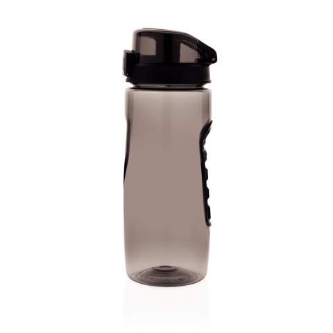 This Swiss Peak deluxe tritan sports bottle fits in your hand as easily as it fits in your sports bag. On top of that, its lockable lid has a durable design to help eliminate leaks and spills. With a no-slip grip design and button-7operated spout. Integrated handle in the lid for easy carrying. Capacity 700ml. BPA free.