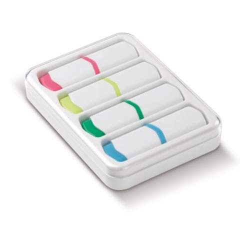 Set mit 4 Mini Textmarkern in einer geeigneten Kunststoffbox mit transparentem Deckel. Die Textmarker sind in einem einzigartigen Toppoint Design. Die farbigen Details am Textmarker zeigen die Schreibfarbe.