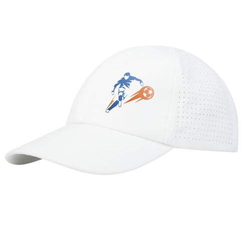 De Mica 6-panel GRS gerecycleerde cool fit cap is gemaakt van 110 g/m² GRS-gecertificeerd gerecycled polyester microvezel. De achterpanelen zijn voorzien van lasergeknipte gaten voor optimale ventilatie, zodat je koel en comfortabel blijft tijdens buitenactiviteiten. Ontworpen voor een comfortabele pasvorm met een hoofdomtrek van 58 cm, zorgt de metalen gesp voor gemakkelijke en veilige aanpassingen. De GRS-certificering garandeert een 100% gecertificeerde toeleveringsketen, van grondstof tot onze druktechnieken, waardoor het een duurzamere keuze is.