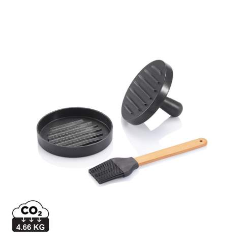 Hamburger set with hamburger press and BBQ brush. Allows you to make and prepare perfect hamburgers.