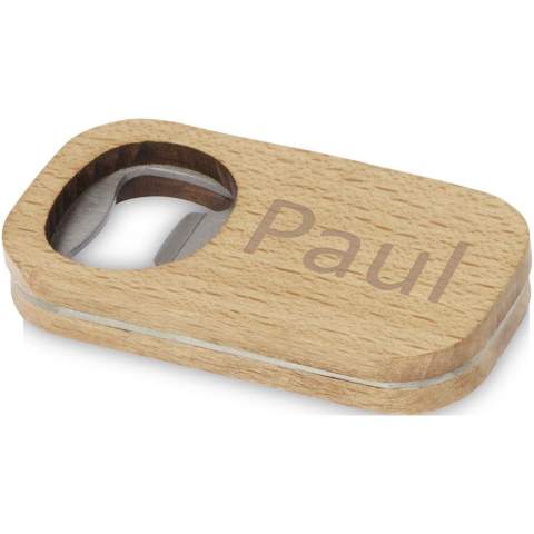 Ouvre-bouteille en acier inoxydable avec surface en bois.