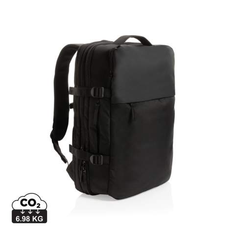 Le sac à dos week-end extensible Swiss Peak en rPET AWARE™ permet de transporter votre ordinateur portable de 15,6 pouces dans un compartiment conçu pour un contrôle rapide et facile à l'aéroport. Son compartiment principal extensible augmente la capacité de plus de 35% pour les voyages plus longs. Les sangles de compression latérales sécurisent et stabilisent le contenu pour faciliter le transport. Rangements pour les chargeurs, les câbles et autres éléments essentiels. Avec une sangle de transport. Avec traceur AWARE™ qui valide l'utilisation authentique de matériaux recyclés. Chaque sac a réutilisé 38,4 bouteilles PET de 0,5L. 2 % des recettes de chaque produit Impact vendu seront reversés à Water.org. Sans PVC.<br /><br />FitsLaptopTabletSizeInches: 15.6<br />PVC free: true