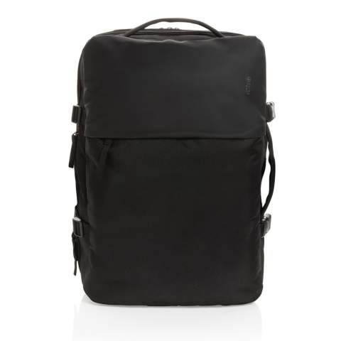 Le sac à dos week-end extensible Swiss Peak en rPET AWARE™ permet de transporter votre ordinateur portable de 15,6 pouces dans un compartiment conçu pour un contrôle rapide et facile à l'aéroport. Son compartiment principal extensible augmente la capacité de plus de 35% pour les voyages plus longs. Les sangles de compression latérales sécurisent et stabilisent le contenu pour faciliter le transport. Rangements pour les chargeurs, les câbles et autres éléments essentiels. Avec une sangle de transport. Avec traceur AWARE™ qui valide l'utilisation authentique de matériaux recyclés. Chaque sac a réutilisé 38,4 bouteilles PET de 0,5L. 2 % des recettes de chaque produit Impact vendu seront reversés à Water.org. Sans PVC.<br /><br />FitsLaptopTabletSizeInches: 15.6<br />PVC free: true