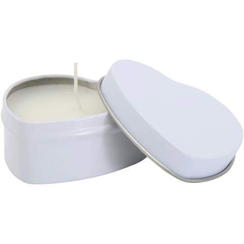 La bougie paraffine Blissful et sa boîte métallique en forme de cœur apportent une touche de charme et de bien-être à toutes vos pièces. Présentée dans une jolie boîte métallique, elle dégage un parfum apaisant et durable de vanille qui crée une atmosphère chaleureuse et accueillante. Idéale pour un cadeau ou pour votre usage personnel, sa taille compacte permet de la placer n’importe où et d’ajouter une touche d’amour et de détente à votre intérieur. Poids de la bougie : 40 grammes. Durée de combustion : 8 à 12 heures.