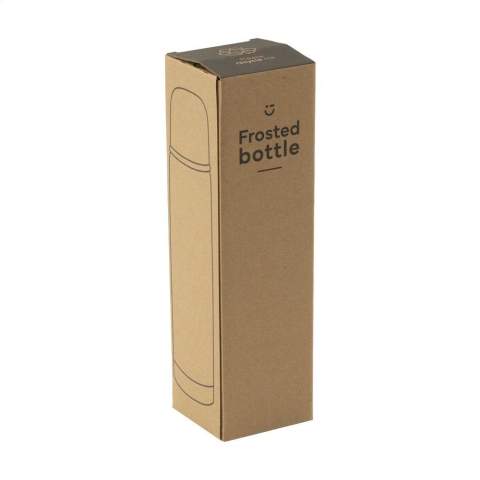 WoW! Bouteille thermo à double paroi en acier inoxydable recyclé et isolé sous vide. Avec bouchon/gobelet et système verseur pratique. Anti-fuite. Finition métallique. Anti-fuite. Ne passe pas au lave-vaisselle. Certifié RCS. Matière recyclée totale : 69%. Capacité 500 ml.     L'inox peut être recyclé à l'infini tout en conservant la qualité du matériau. En utilisant de l'acier inoxydable recyclé, on a besoin de moins de nouvelles matières premières. Cela signifie moins de consommation d'énergie, moins d'utilisation d'eau et une réduction des émissions de CO2. Chaque article est fourni dans une boite individuelle en papier kraft marron.