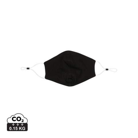 Diese 320g/m² ( 2 Lagen je 160g/m²) Gesichtsmaske, auch Community-Maske genannt, passt einfach jedem und verhindert, dass Sie Mund und Nase mit Ihren Händen berühren. Sie reduziert zudem die Verteilung von Speichel wenn Sie sprechen, niesen oder husten. Mit komfortablen und in der Länge verstellbaren Schlaufen für ein angenehmes Tragen und einfaches Auf- und Absetzen. >70% Filtration. Waschbar bis zu 60 Grad. Mit Einlagefach für einen Filter und inklusive Anleitung. Weder Schutzmaske im medizinischen Sinne laut EU/2017/745 ( Atemschutzmaske) noch persönliche Schutzausrüstung laut EU/2016/425 (Filtermasken-Typ FFP2). Diese Masken wurden in Übereinstimmung mit: CEN-Workshop Agreement: CWA 1755 entworfen und hergestellt