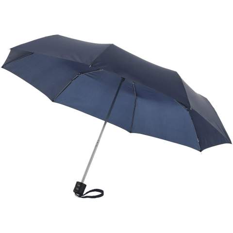 Le parapluie pliable Ida 21,5" est petit et compact mais fait un excellent travail de protection contre la pluie. Le système de glissière manuelle rend le parapluie facile à ouvrir et à fermer. De plus, le parapluie possède une armature métallique solide, des baleines métalliques et une poignée en plastique pour une bonne prise en main. Grâce à sa taille, une fois plié, il se glisse parfaitement dans un sac (à main). Le parapluie Ida est fabriqué en polyester durable, convient à de multiples options d'impression et est livré avec une pochette pour un rangement facile. 