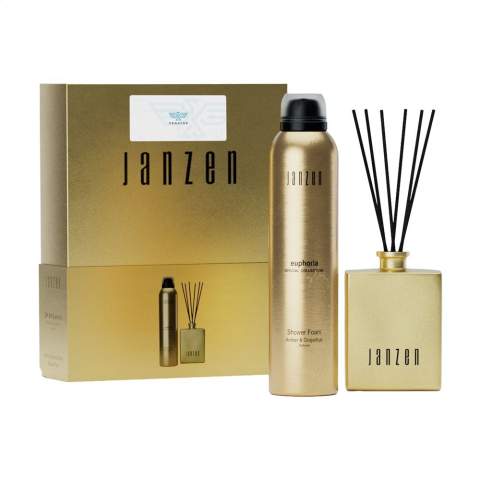 Un set cadeau de produits pour la maison et le corps au parfum Euphoria de la marque Janzen. Contenu : • Bâtonnets parfumés – 100 ml • Mousse de douche – 200 ml. La combinaison de ces produits vous offre l’expérience ultime de la fragrance Euphoria, tant sous la douche que dans votre maison. Plusieurs univers se rencontrent dans ce parfum riche et aromatique. Laissez-vous séduire. Laissez la chaleur de l’ambre vous emmener dans un voyage au cœur de l’Orient. Une combinaison spectaculaire avec les effets purifiants et clarifiants du pamplemousse, fruit à la saveur douce et amère. Le tout accompagné de notes subtiles de menthe, de rhubarbe et de violette. Les produits raffinés sont déjà emballés dans un luxueux coffret cadeau. Par set dans une boîte.