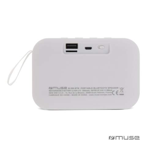 This compact portable bluetooth speaker offers surprisingly good sound despite its small size. In addition, the fabric covering gives the speaker a trendy look. So it is the ideal speaker to take with you when you travel. The built-in battery charges quickly and guarantees you a long listening time. Recharge with the included USB cable.