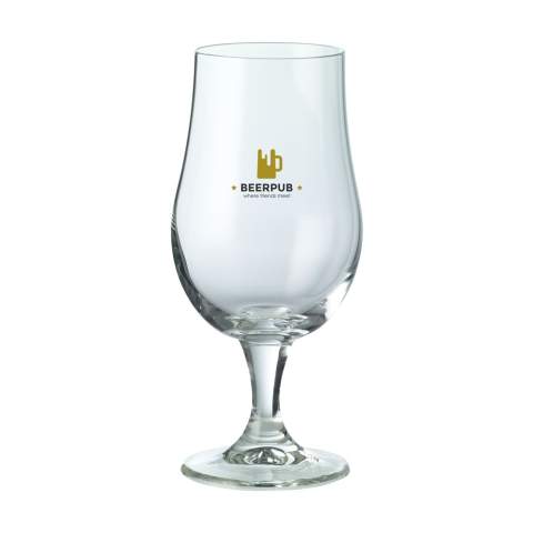 Hohes Bierglas mit Standfuß. Fassungsvermögen 370 ml. Hergestellt in Europa.