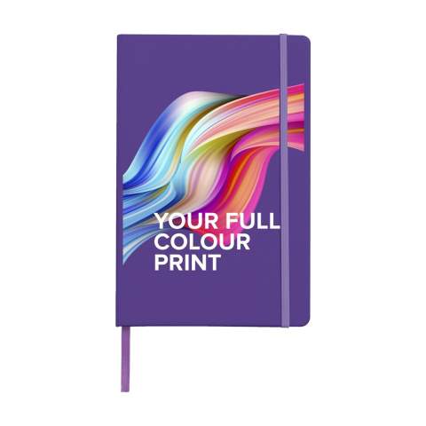 Bloc-notes compact format A5 avec environ 96 feuilles / 192 pages de couleur crème, papier ligné (80 g/m²) certifié FSC Mix. Avec reliure et couverture rigide, poche de rangement, fermeture élastique et marque-page ruban en soie.