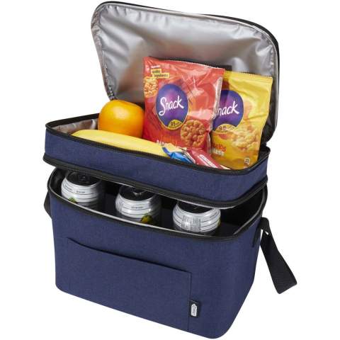 De Tundra koeltas heeft een bovenvak met rits, een ruim hoofdvak en verstelbare schouderbanden. Gemaakt van PEVA-materiaal en GRS gecertificeerd gerecycled polyester. Inhoud: 13 liter.
