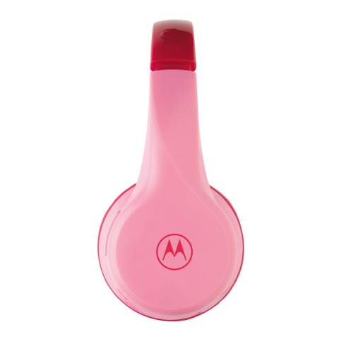 Conçu specifiquement pour enfants avec des couleurs flash et une construction flexible, robuste et antichoc. Pour protéger des jeunes oreilles le son est limité à 85 dB, et les coussins sont sans-BPA et anti-alergie. Capable de brancher jusqu'à 4 casques simultanément. Bluetooth et microphone pour fonction mains-libres.  15 heures d’autonomie de la batterie avec une seule charge. Vendu avec sa câble 3,5mm pour ecoute sans charge.<br /><br />HasBluetooth: True