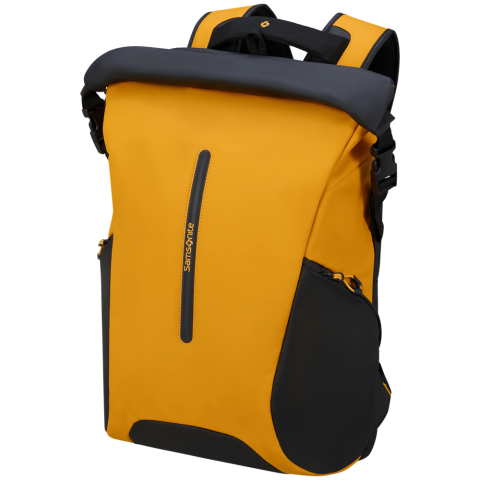 Ecodiver bepaalt de nieuwe standaard in het casual assortiment van Samsonite. Deze collectie combineert functionaliteit met een stijlvol design en is ontworpen met oog voor veiligheid en comfort. Gebruikmakend van gerecycleerde materialen, past Ecodiver perfect bij Samsonites wereldwijde strategie ‘Our Responsible Journey’. De waterafstotende coating maakt van deze collectie de perfecte keuze voor alle avonturen, in de natuur of in een stad. Samsonite geeft 2 jaar wereldwijde (beperkte) garantie op dit model.<br />De Laptop Backpack L is de grootste laptoprugzak uit de collectie. Het ruime hoofdcompartiment is geschikt voor A4 formaat documenten en voorzien van een laptop-en tabletvak. Aan de voorzijde is de tas voorzien van een voorvak met ritssluiting wat is uitgerust met een compleet zakelijk organisatie paneel met diverse insteekvakken en een ritsvak van netstof waardoor spullen overzichtelijk opgeborgen kunnen worden. Op het voorvak is nog een verticaal ritsvak te vinden voor het opbergen van de kleinste spullen die je altijd binnen handbereik wilt houden. Aan de zijkant is de tas voorzien van een flessenhouder die netjes weggewerkt is achter een rits.<br />Optimaal comfort is gegarandeerd dankzij het gevoerde rugpaneel, ergonomische schouderriemen, comfortabel handvat aan bovenzijde en een in hoogte verstelbare borstriem. Dankzij de smart-sleeve aan de achterkant is de tas gemakkelijk te bevestigen aan de trekstang van een koffer of reistas op wielen en de reflecterende details zorgen ervoor dat je extra opvalt in het donker. Safety First!