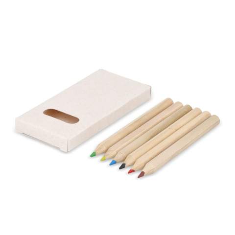 Un ensemble de 6 crayons de couleur emballés dans une boîte en brique de lait recyclé. Idéal pour les projets créatifs à la maison, à l'école ou en déplacement, ce set est parfait pour les enfants, et les plus grands, qui aiment dessiner. Associé à l'impression numérique écologique, il offre une option à la fois amusante et durable. Un choix judicieux pour artiste