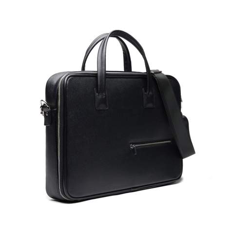 Diese stilvolle Laptoptasche schützt Ihren Laptop und bietet praktische Lösungen für den täglichen Bedarf. Sie verfügt über eine extrabreite Öffnung für einfachen Zugriff. Die Tasche hat stabile Griffe für einen bequemen Halt und einen verstellbaren Schultergurt für flexibles und komfortables Tragen, egal ob Sie ins Büro, zu einem Meeting oder auf Reisen gehen. Passend für die meisten Laptops bis zu 15". Bitte beachten Sie: Die Displayabmessungen können von den Laptopabmessungen abweichen. Zertifiziert nach RCS (Recycled Claim Standard). Die RCS-Zertifizierung garantiert, dass die gesamte Lieferkette der recycelten Materialien zertifiziert ist. Der Gesamtanteil an recycelten Materialien basiert auf dem Gesamtgewicht des Produkts. Dieses Produkt enthält 39% RCS-zertifiziert recyceltes Polyester.<br /><br />FitsLaptopTabletSizeInches: 15.0